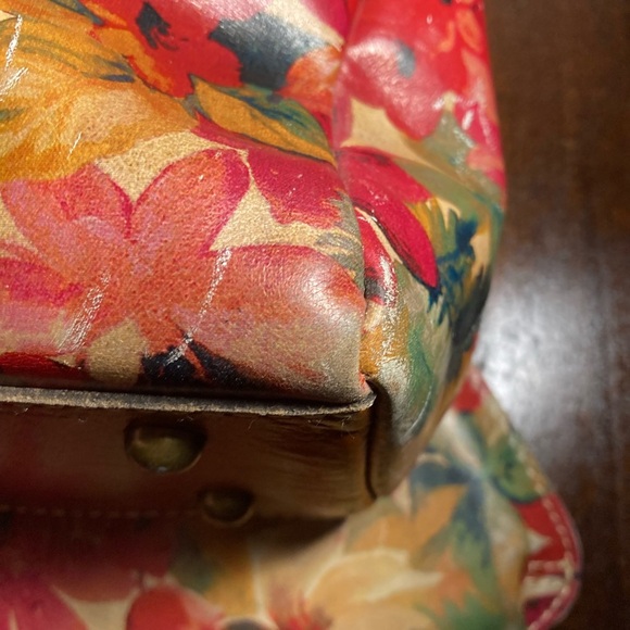 Patricia Nash Colorful Floral Tote and wristlet set - Picture 13 of 16